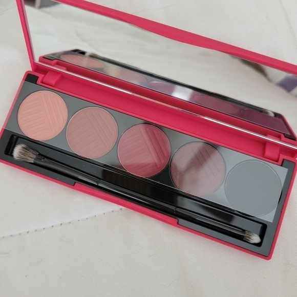 NEW Dose Of Colors Make up Bundle - Picture 4 of 10